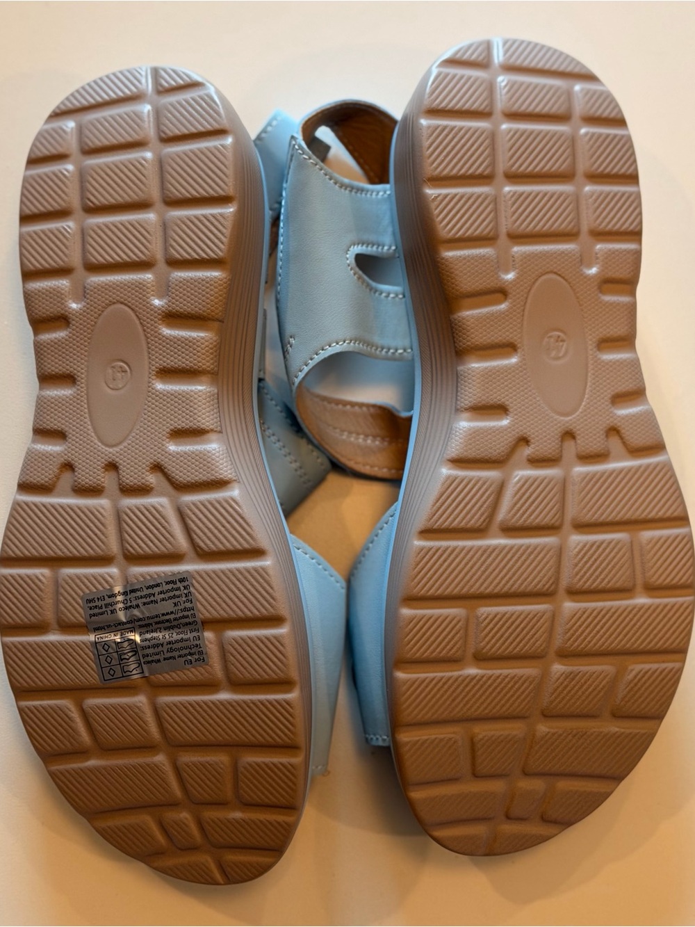 Women's Orthopedic Shoes with Soft, Anti-Slip Soles NWT - Picture 3 of 8